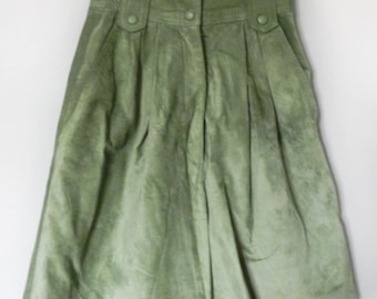 Vintage DANIER High Waist Green Suede Shorts, Green Leather Shorts Size 2