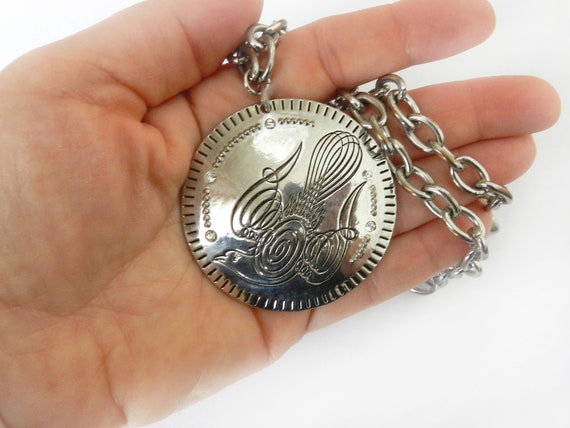 Vintage Silver Tone Guess Necklace, Silver Bird M… - image 3