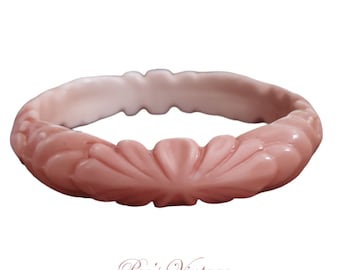 Vintage Carved Lucite Bangle, Pink Ombre Stacking Bangle Bracelet