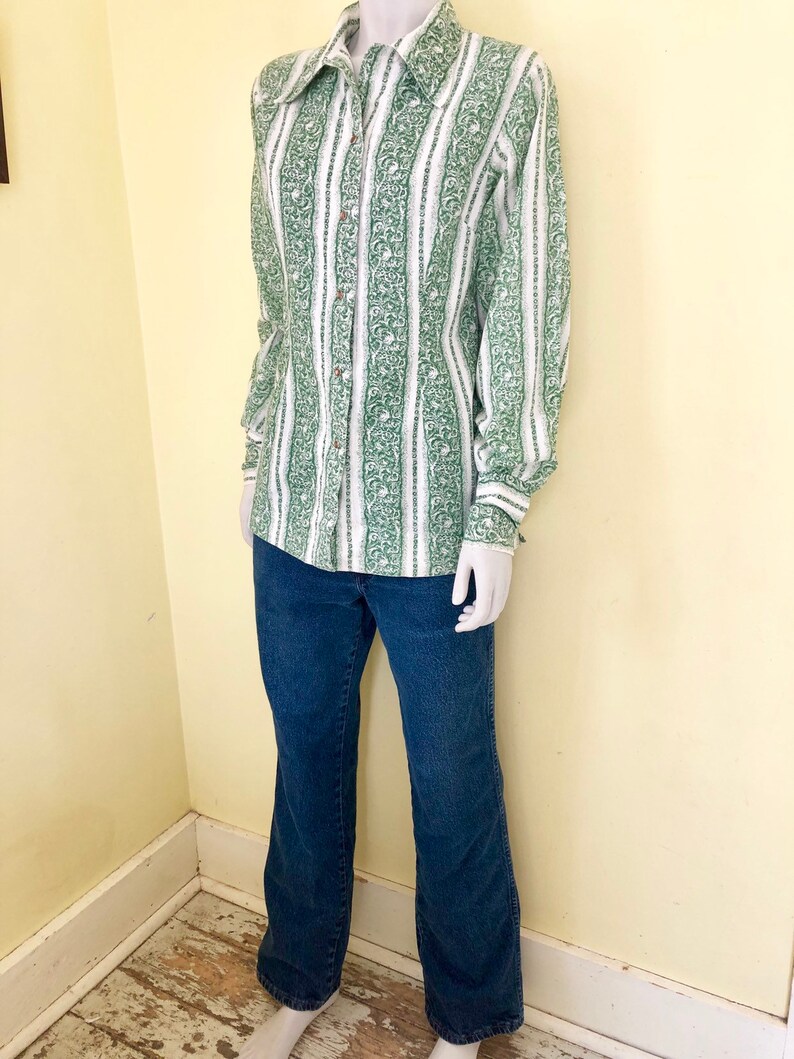 1960's size m Women's Shirt Pearl Snaps 