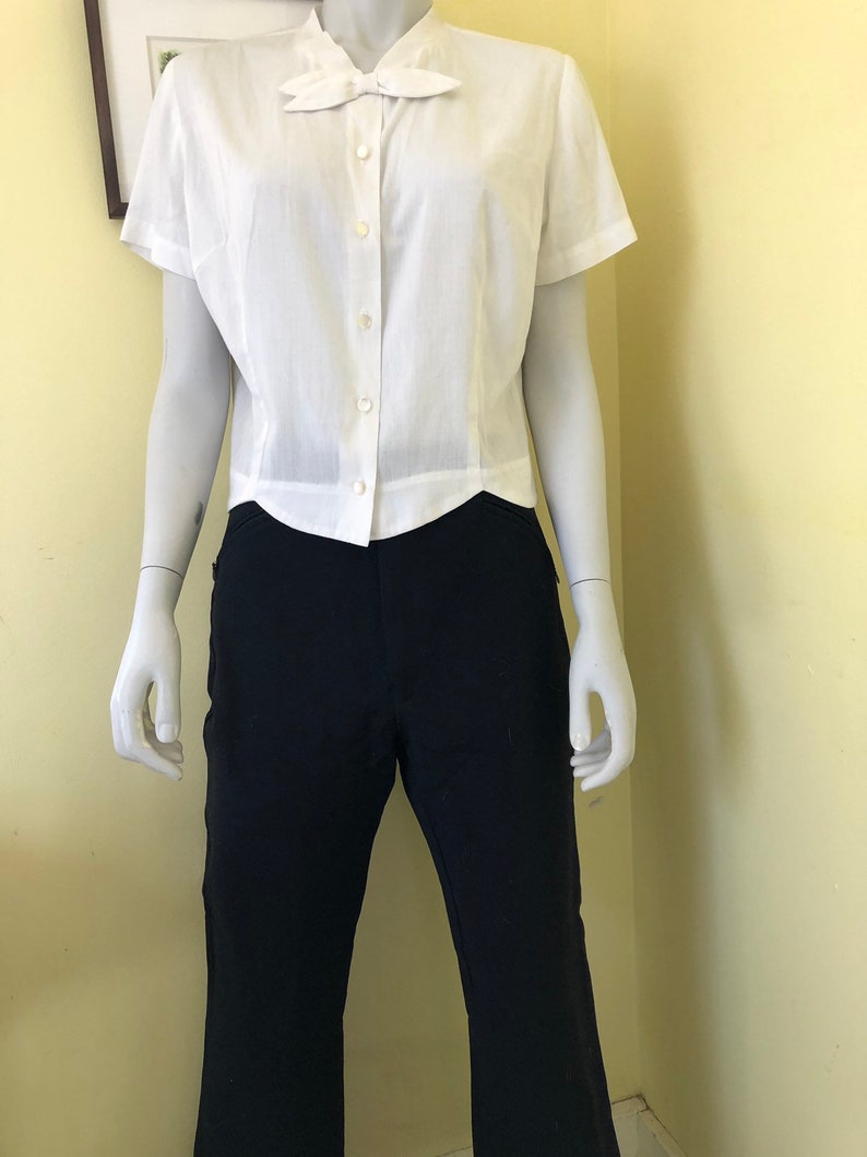 Short Sleeve Jonathan Logan Inc with Bow Tailored Blouse White Cotton size ms Union Made in USA 1950/'s Alice Stuart