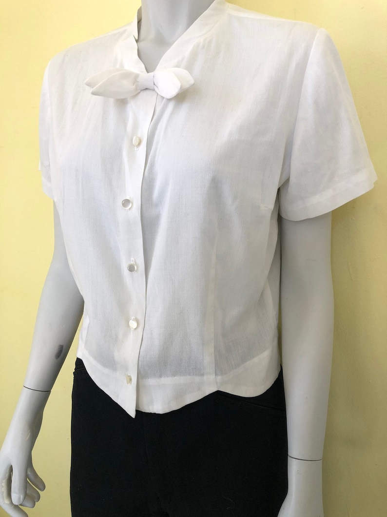 Short Sleeve Jonathan Logan Inc with Bow Tailored Blouse White Cotton size ms Union Made in USA 1950/'s Alice Stuart