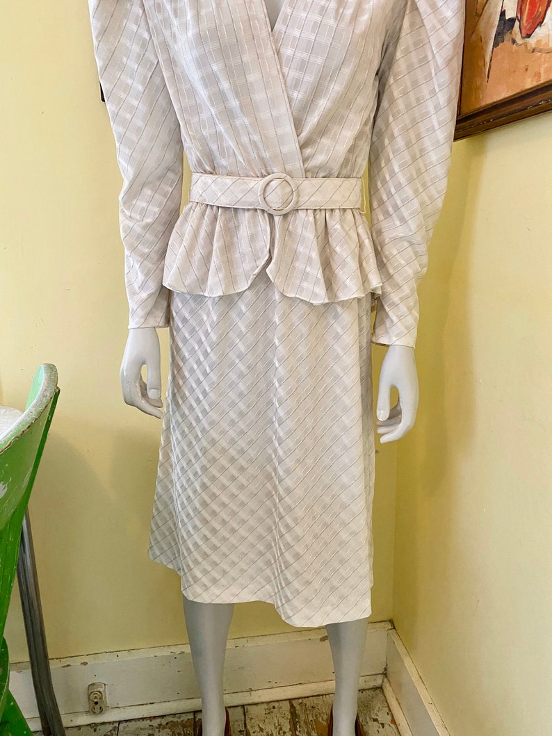 size M Joni Blair of California Ivory Metallic Flounced 1980/'s Large Padded Shoulders