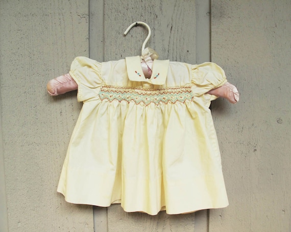 1950s Vintage Baby Yellow Dress Yellow Cotton Smoc