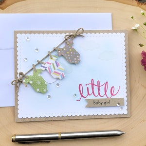Baby-Dusche-Karte Handgemachte Grußkarte Baby-Mädchen-Karte Baby-Dusche Es ist ein Mädchen-Baby-Dusche-Geschenk für Baby-Dusche Baby-Mädchen-Karte Niedliche Handgemachte