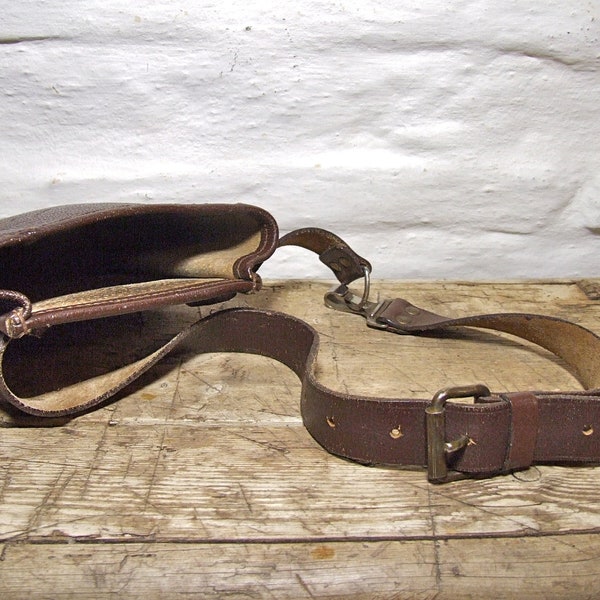 Danish vintage 1960s brown leather belt bag / seed pouch