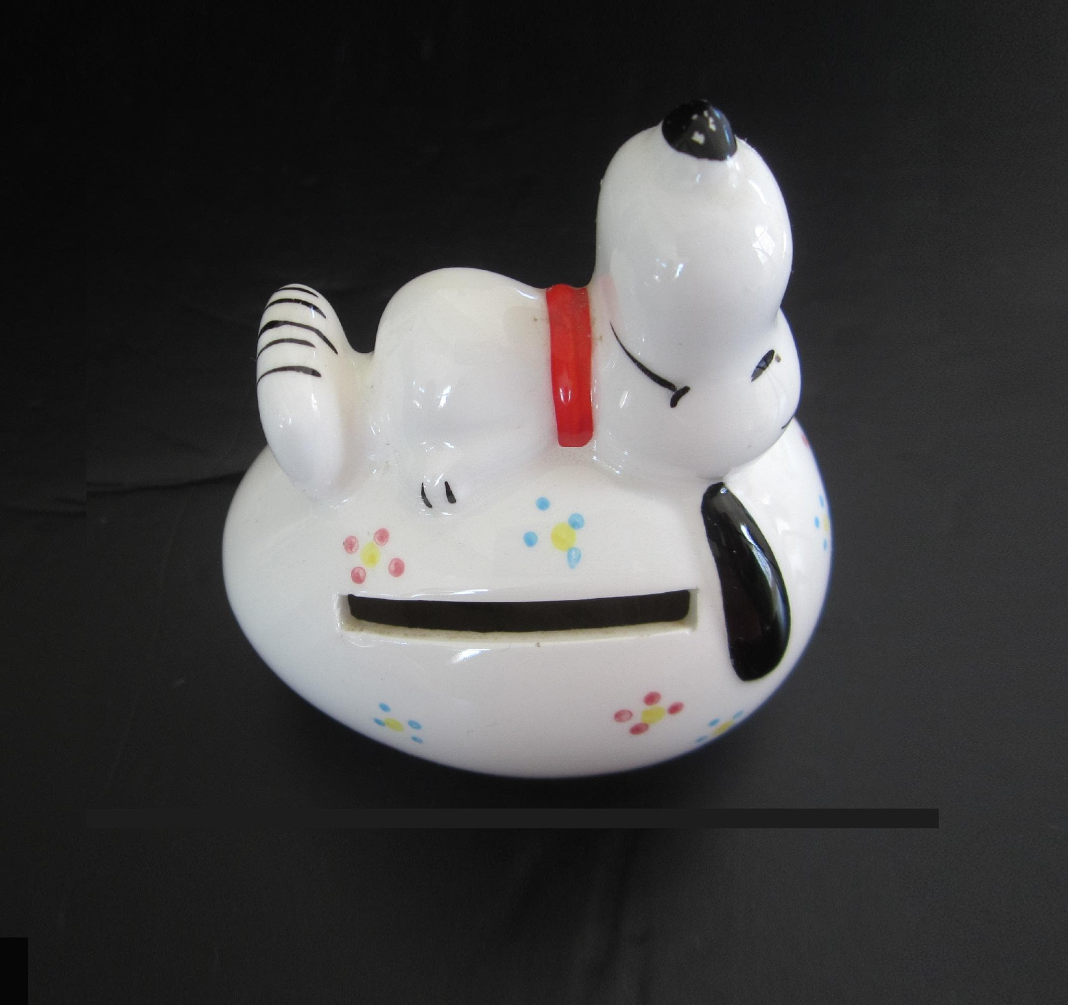 Vintage Snoopy Ceramic Egg Coin Bank - United Feature Syndicate - Etsy