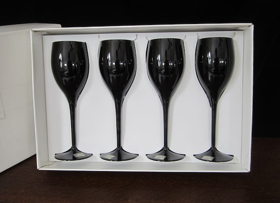 Mikasa, Dining, Nwt Set Of 4 Martini Glasses