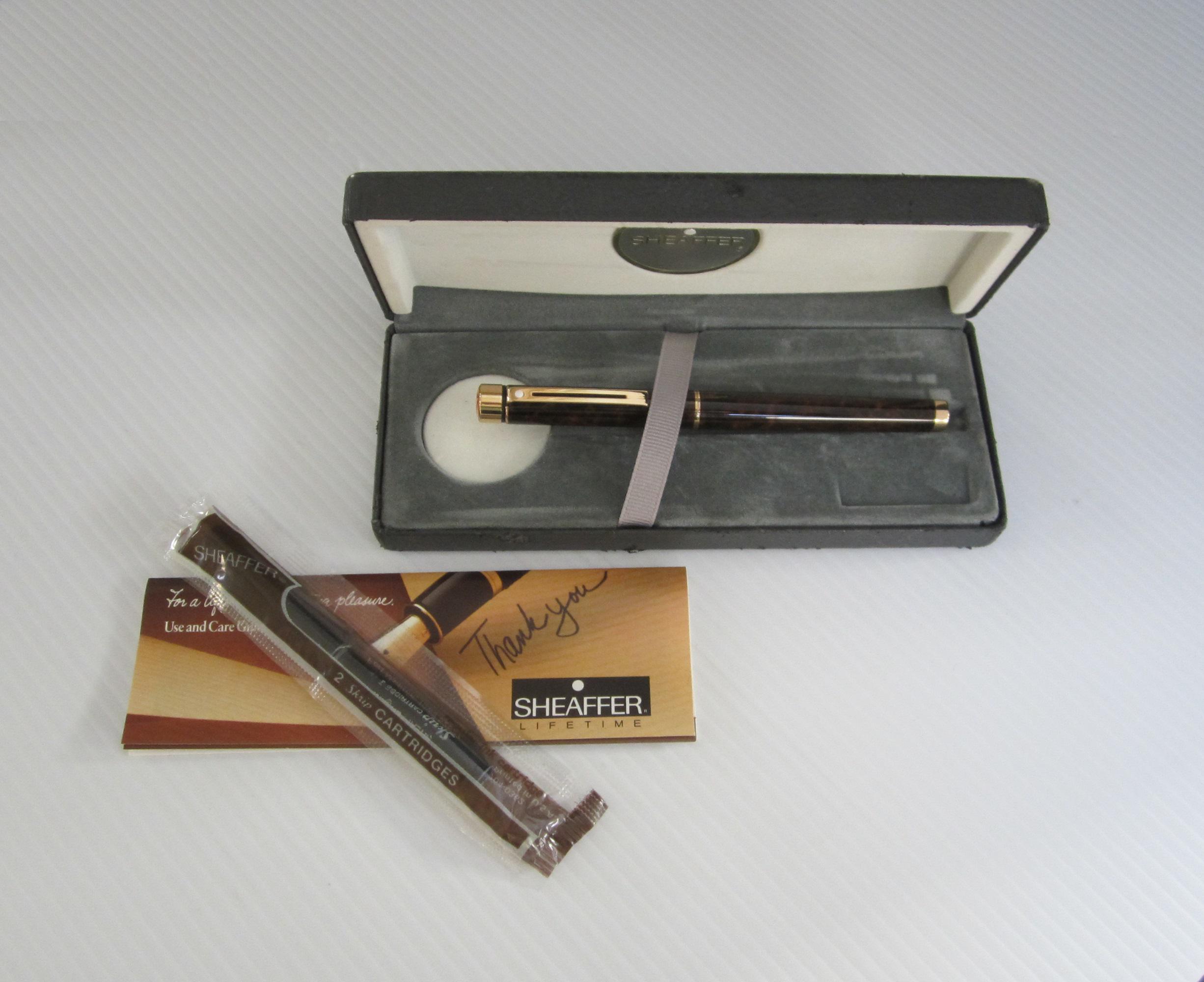 Vintage Sheaffer Targa 1030 Fountain Pen Set: 14k Nib, Thuya