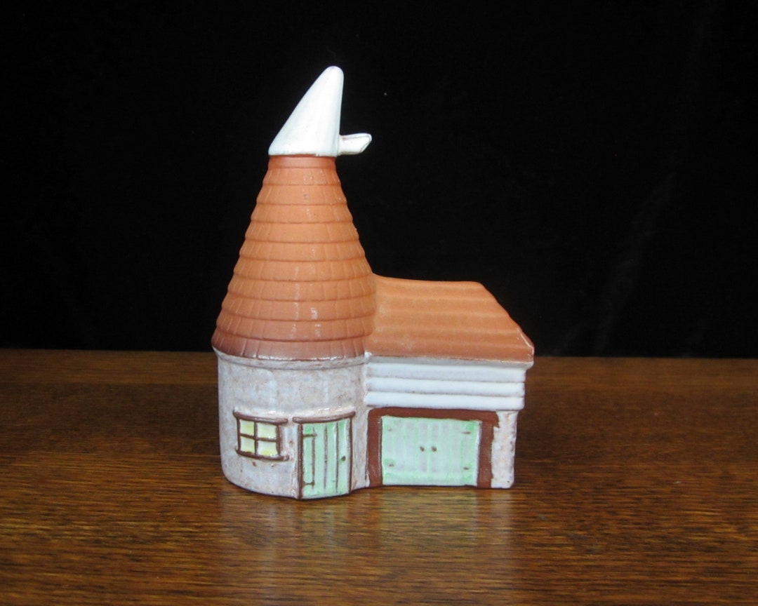 Frank Berry Pottery Kentish Oast House Vintage 1970s Hand Etsy