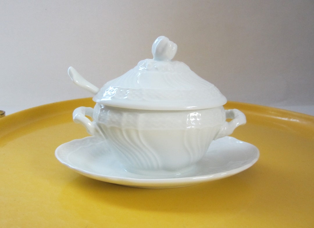 Richard Ginori Bianco Vecchio Mustard Pot • Embossed White