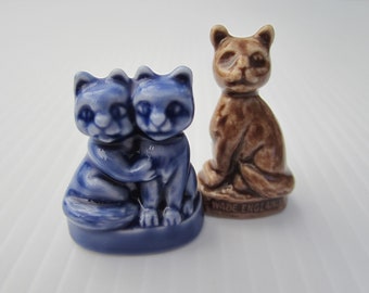 2-Pc Cat Figurine by Wade Pottery of England • Vintage Kitty Whimsies Blue and Brown Glazed Porcelain • Red Rose Tea Pet Shop Series