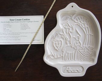 Peace Angel 1993 Cookie Mold by Longaberger • Vintage Holiday Baking Shortbread Form w/Box & Recipes • Cute Christmas Animals, Lamb Lion USA