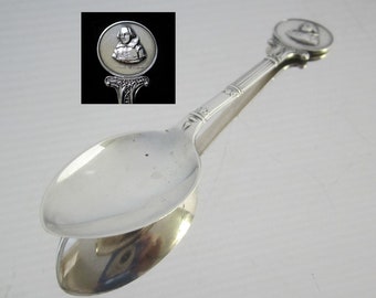 Vaughton & Sons Sterling Silver Demitasse Spoon with Shakespeare Bust Tip • Vintage 1953 Birmingham England Souvenir • V and S Hallmark