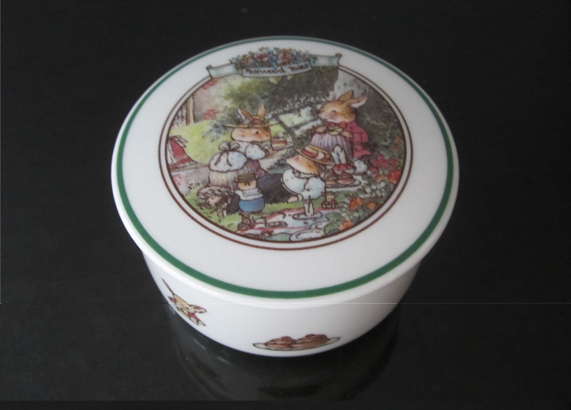 3 Foxwood Tales Candy or Trinket Box by Villeroy & Boch Vintage 1994 Brian Paterson Storybook Bunnies Small Round Animals Picnic Scene - Etsy 3 Foxwood Tales Candy or Trinket Box by Villeroy & Boch Vintage 1994 Brian Paterson Storybook Bunnies Small Round Animals Picnic Scene - Etsy