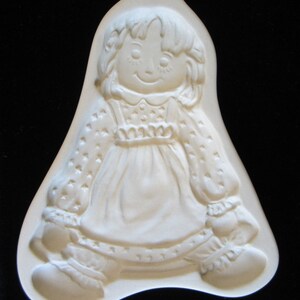 Raggedy Ann Cookie Mold by Brown Bag Art Vintage 1985 Shortbread Baking Pan Decorative Dishwasher Safe Stoneware Bakeware Vermont USA image 4