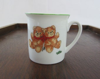 Lucy and Me Teddy Bear Children's Cup by Enesco • Vintage 1979 Cute Mug Illustrated by Lucy Rigg • 2 1/2" Tall for Child • Original Label