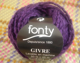 Wool Blend Purple Yarn Fonty Color #1140 Machine Washable. Contains 50% wool, 35 acrylic, 15 nylon. Made in France.