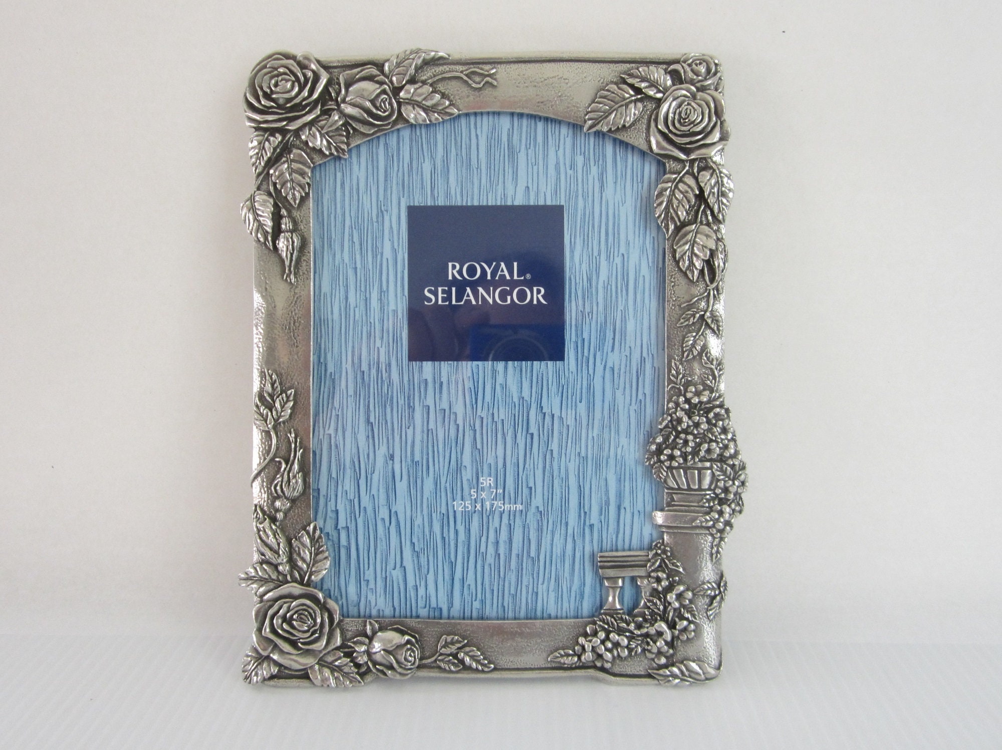 管32094最終値下げ☆ロイヤルセランゴールピューター 写真立て