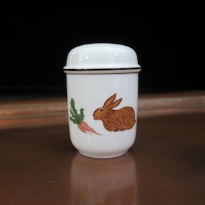 Salt Shaker Design Naif Bunny, Flower Basket by Villeroy & Boch • Vintage 1983 Gérard Laplau French Countryside • Porcelain, Luxembourg