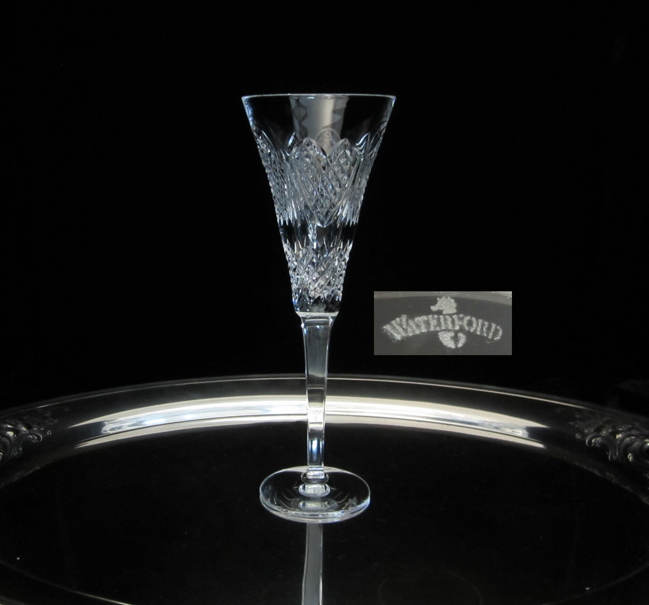 Custom Wedding Champagne Glass Set – Linked Hearts – Acid Ink Designs