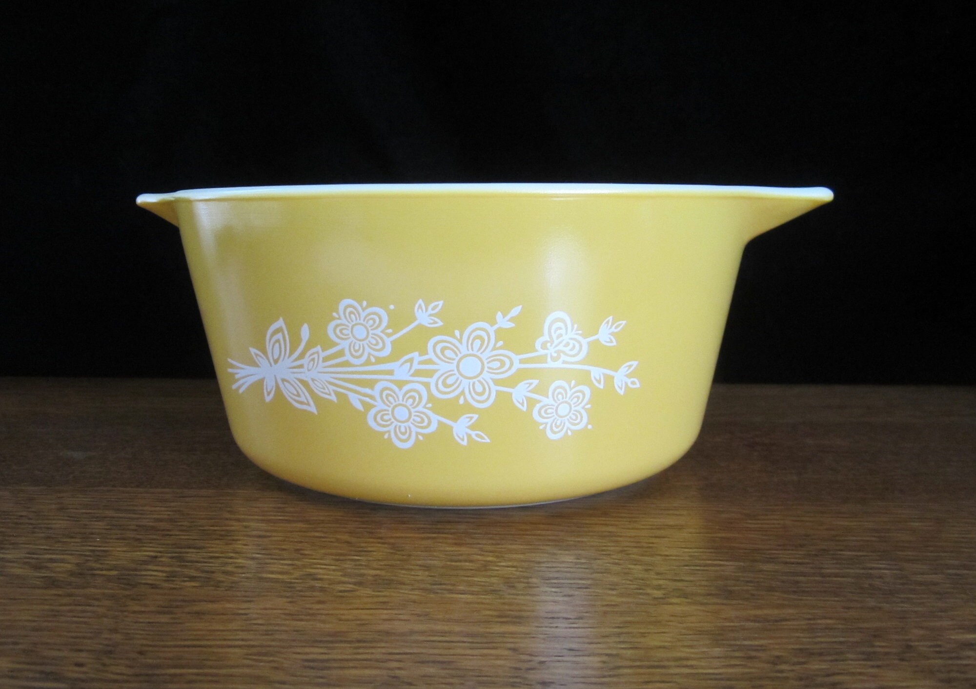 おすすめネット 1.5 Gold Butterfly 474-B Pyrex Qt Vintage • Casserole Round アイ
