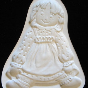 Raggedy Ann Cookie Mold by Brown Bag Art Vintage 1985 Shortbread Baking Pan Decorative Dishwasher Safe Stoneware Bakeware Vermont USA image 2