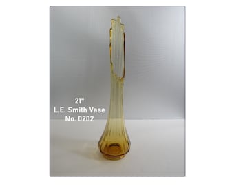 21" LE Smith 0202 Amber Ribbed Column Swung Glass Vase • Vintage 1959 Retro Handcrafted Extra Tall 12-Sided Smooth Panels • Made in PA, USA