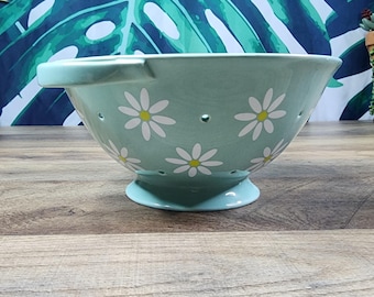 Teleflora Daisy Strainer, 75 Year Anniversary, Ceramic Drainer Colander, Retro Turquoise