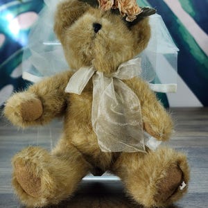 Urso Mary Bride da Boyds Bears, vintage, da coleção The Head Bean, pelúcia articulada de 20 cm.