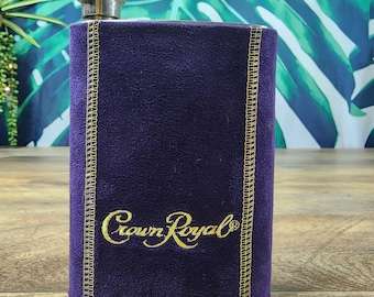 Flacon Crown Royal de 8 oz en acier inoxydable avec couvercle en daim violet