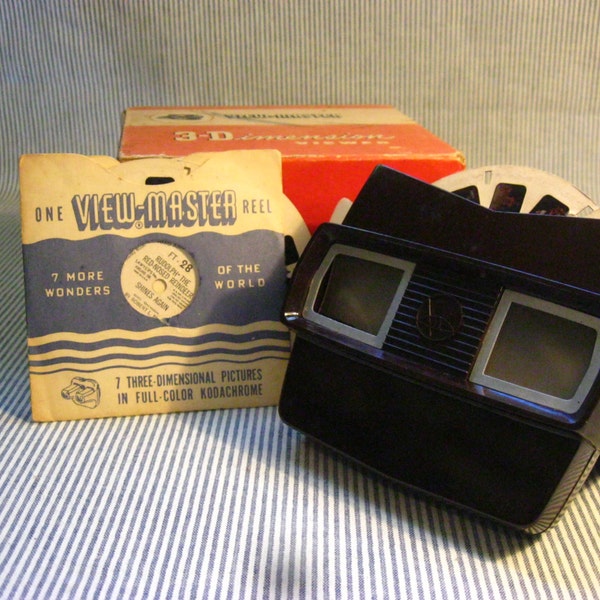 Vintage  View Master / 3-D Viewer  Bakelite / Model E / Stereoscopic Toy / 1955 / Box