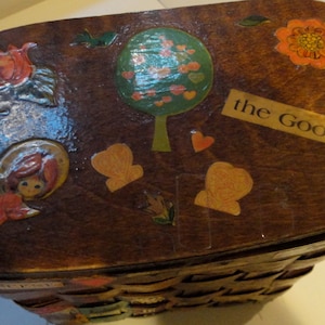 Vintage wooden picnic basket decoupage folk art flip lid fabric lined Caro Nan inspired purse with Kansas City shops from the era image 1