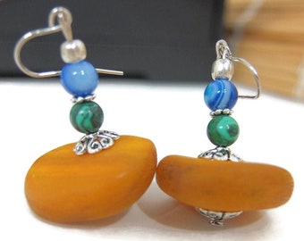 Moroccan Earrings, Berber Earrings, Horn Amber, Artisan Earrings 03YL0156