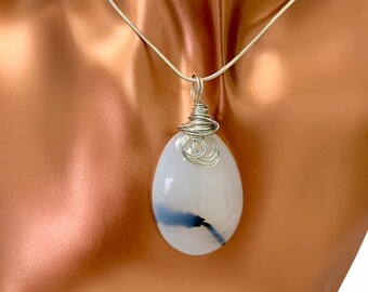 Dendritic Agate Necklace, Dendritic Agate Pendant, Wire Wrapped Necklace, Leather Cord Necklace 03YS00266