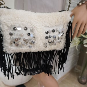 Handira Bag, Moroccan Purse, Kilim Handbag, Tassel Clutch Bag, Leather Fringe Bag, Tassel Shoulder Bag, Evening Bag 03YS072
