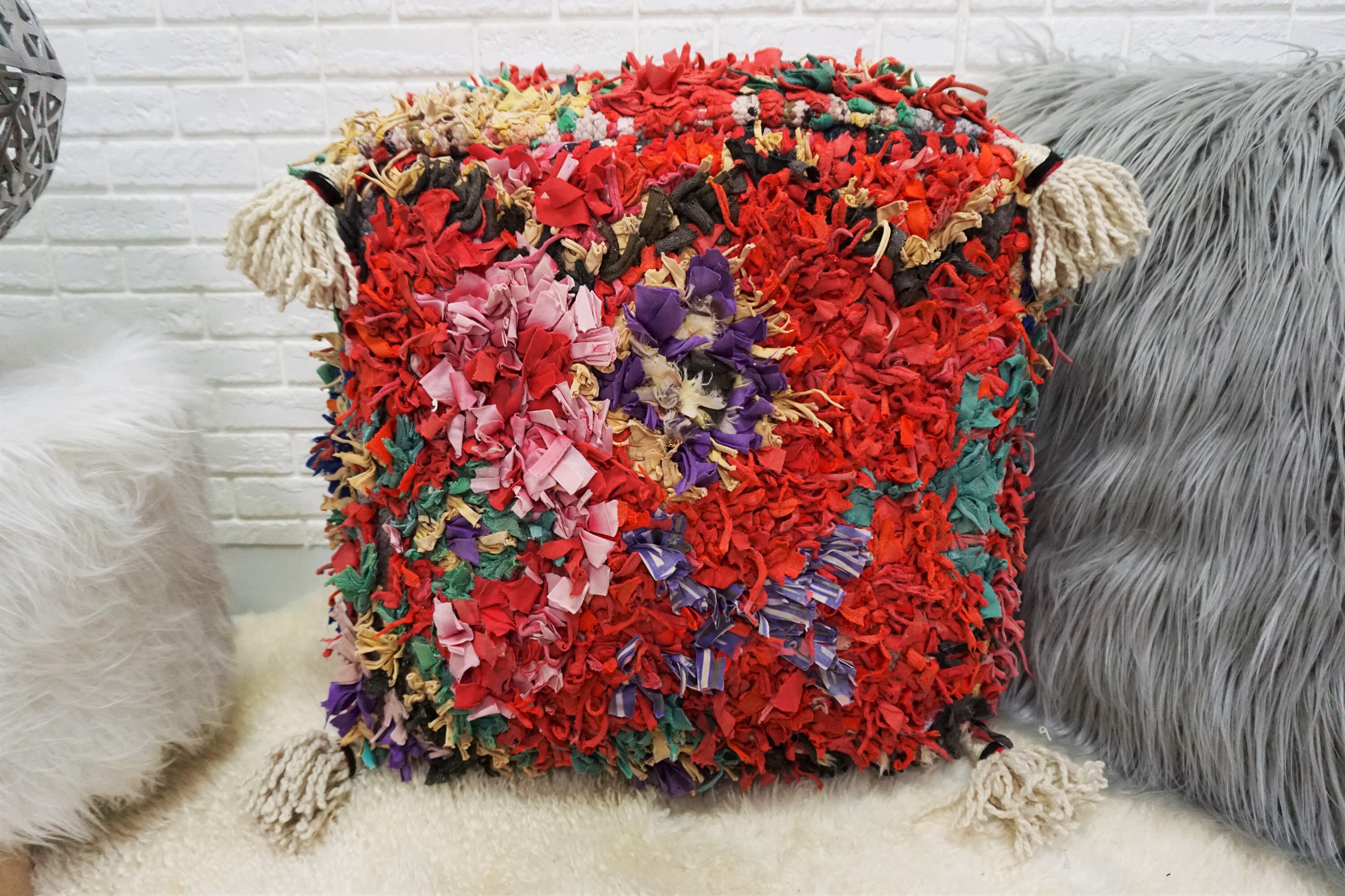 ヴィンテージモロッコブーシュロイットフロアピロー：アップサイクル