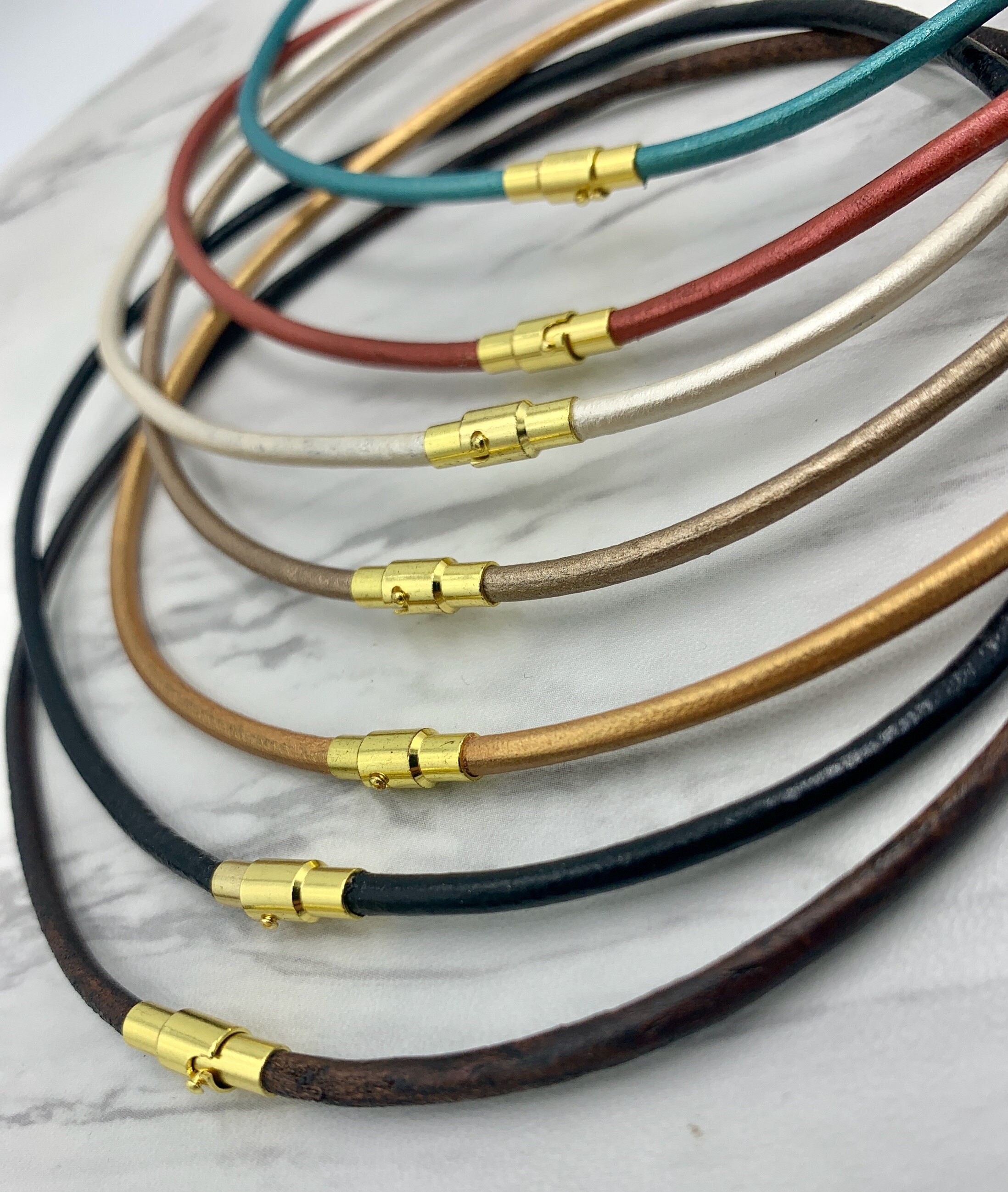 2mm Round Leather Cord, Genuine Leather Cord, Leather String, Natural  Leather Cord, Necklace Cord, Bracelet Cord, 22 Colors, LC2-2 