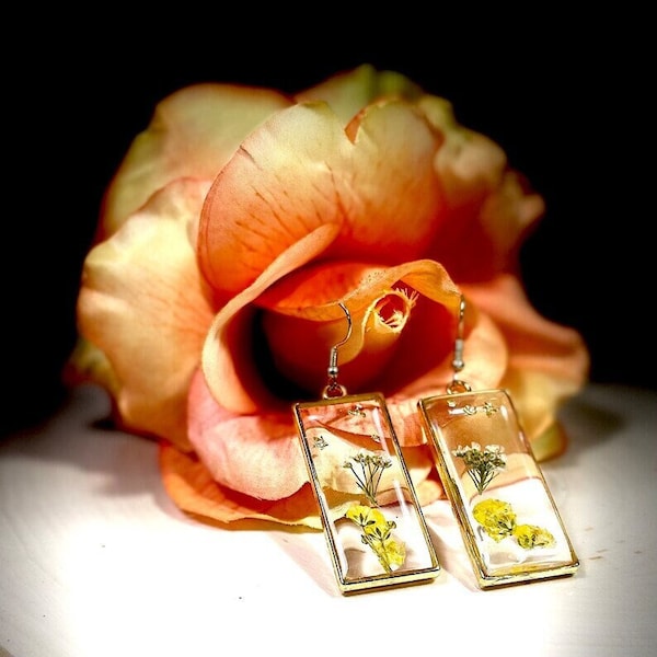 WHOLESALE Set of 10, 25 or 50 Resin Art, Resin Earrings, Dried Pressed Flowers, Yellow Earrings, Resin and Flower Earrings, Rectangle