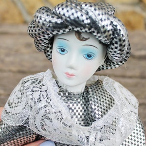 Vintage porcelain Venetian doll - Harlequin in a turban - 15.4 inches- collectible doll - porcelain doll - decor doll - 1980s