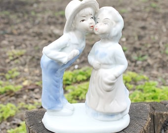 Vintage Porcelain - Kiss  - Germany porcelain figurine - vintage decor - Germany vintage - later 1980s