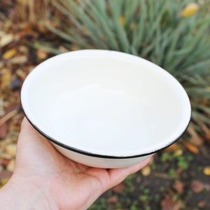 Emaille Metall Vintage weiße Schale 17 cm - UdSSR Vintage Schüssel - aus Emaille Metall - 1970er Jahre