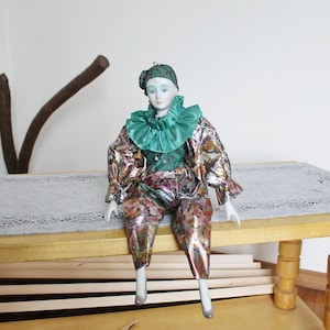 Vintage porcelain Venetian doll - Harlequin - 15.7 inches- collectible doll - porcelain doll - decor doll - 1980s