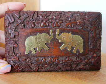 ヴィンテージの手彫り木箱 - インドからの輸出 - Etsy 日本