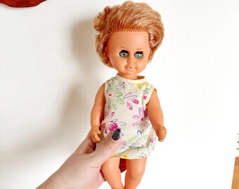 Vintage USSR Sleep-Eye Doll, 31cm (12.2 in) Hard Plastic Doll with Original Outfit, Collectible Retro Toy, Brown Hair & Closing Eyes