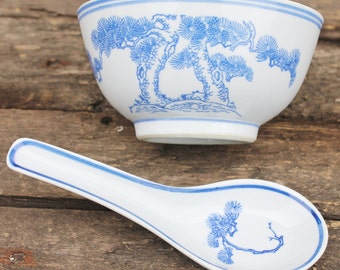 Chinese porcelain vintage set of soup bowl and spoon - 4.3 inches - Oriental Porcelain - China soup plate and spoon