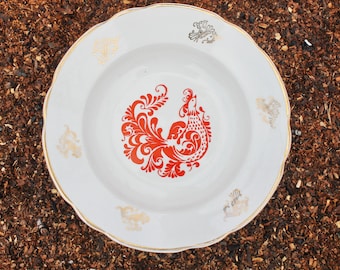 Beautiful vintage ceramic plate with rooster ornament 9.4 inches  - Korosten Porcelain Factory - beautiful ukrainian ceramic plate - 1960s