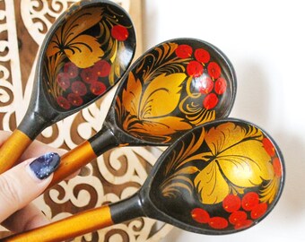 Set of 3 Vintage used Ukrainain wooden spoons. 1970s, hand painted - Soviet era - from the USSR, antique spoons - 1970s