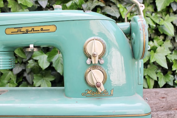 激レア 80's BONEVILLE TELA STELLA VINTAGE Vintage Portable Electrified Sewing Machine 