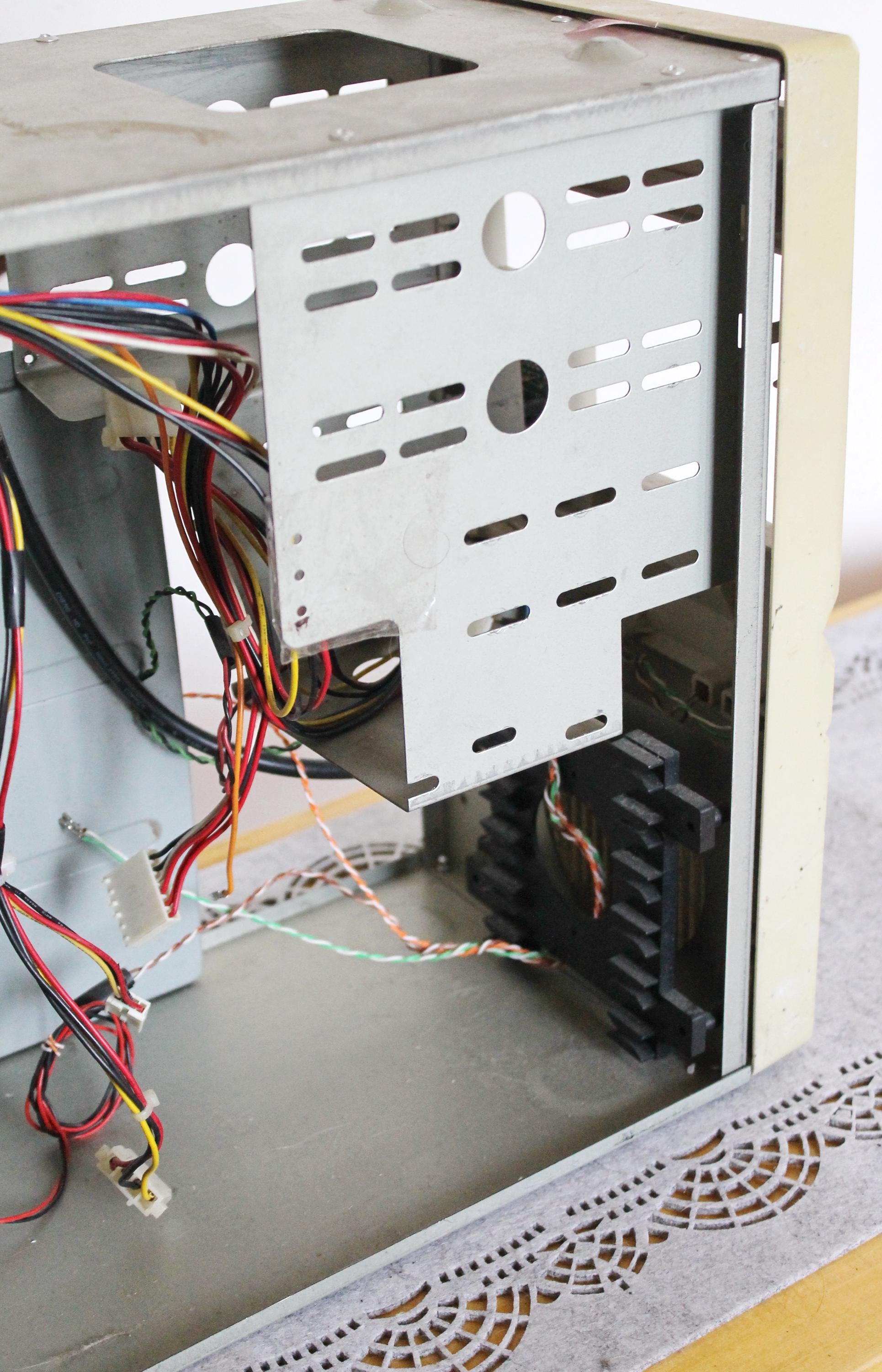 Vintage 90s AT Desktop Computer Case | Retro Beige PC Tower With Turbo ...